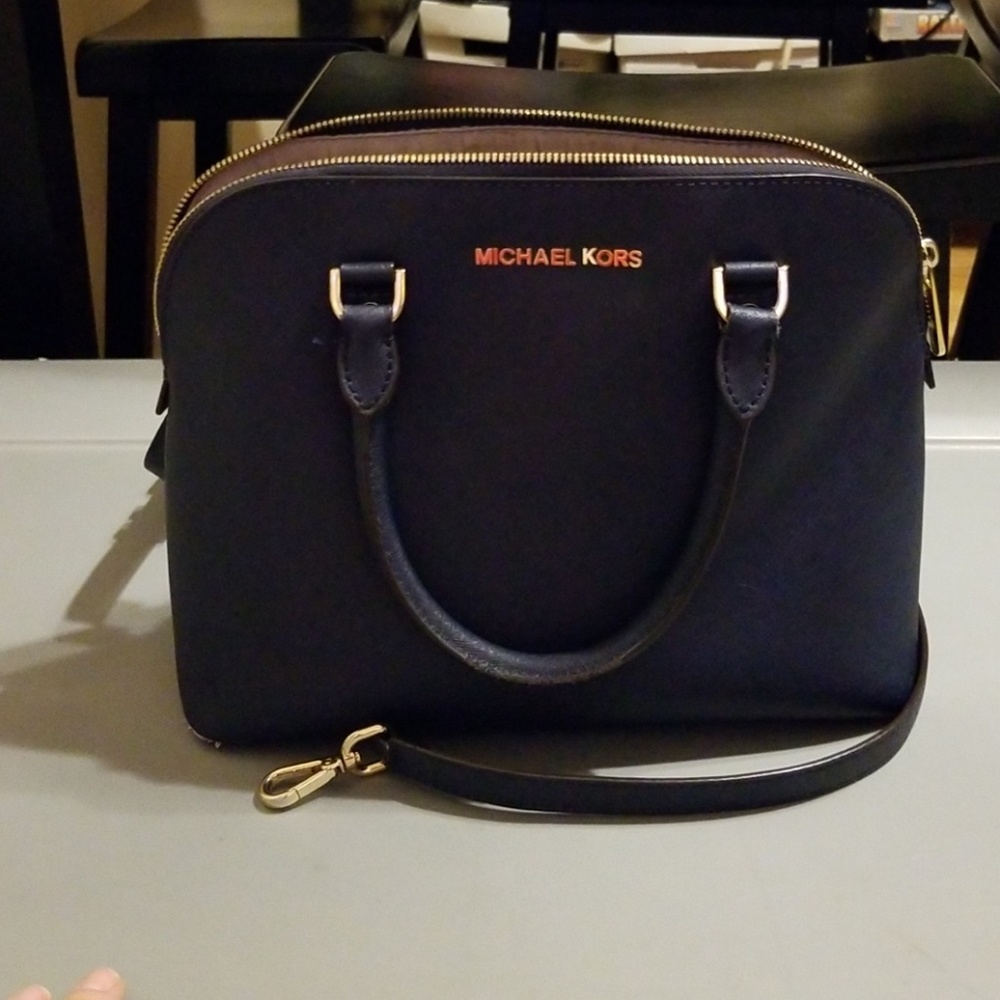 Navy Michael Kors Crossbody handbag, slightly used